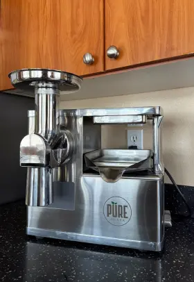 6gj09rkjfa964bb15d043634 Pure Juicer - Lightly Used Accessories Included