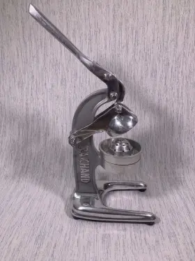 J210 Ra Chand Rachand Manual Citrus Juicer For Kitchen At Home