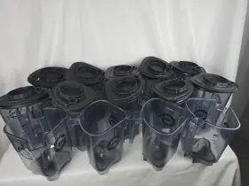 Sacumea 629722470436 Lot Of 14 Vitamix Quiet One Blender Pitchers 48oz Commercial Containers