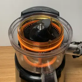 Je1372 Salton Vitapro Low Speed Slow Juicer Model Professional #2