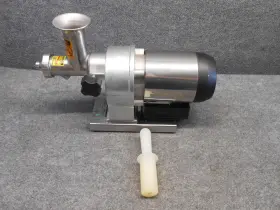 08-5000 Samson Super Juicer - Stainless Steel 110 Volt Commercial Wheatgrass Extractor #2