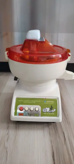 Sj5400 Sanyo Juicer Machine