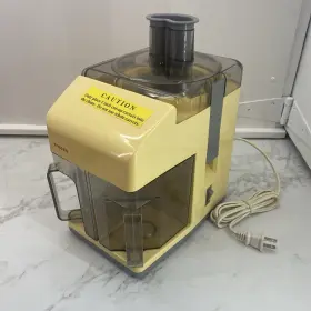 993014-001 Singer Vintage Juice Giant Extractor Model 774
