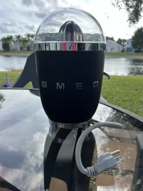 Cjf01blmus Smeg 812895023312 Citruis Juicer Matte Black Medium