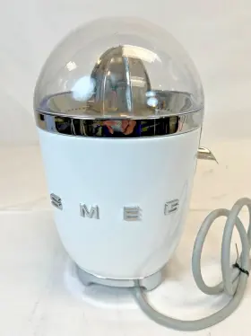Cjf01whus Smeg Used -smeg White 50s Retro Style Citrus Juicer- Free S/h #3