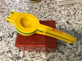Store For Everyone 195702016951 2-in-1 Lemon And Lime Metal Squeezer Citrus Hand Juicer Max Extraction Used #3