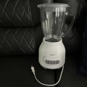 R144 Sunbeam Oster Easy Clean 5 Speed With 1.5 L Glass Top By