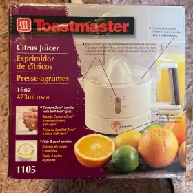 Toastmaster1105 Toastmaster 048109308641 Citrus Juicer With Pulp Adjuster Model 1105. 16 Oz Capacity New