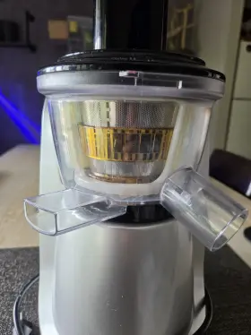 Tribest Fs-610 Fruitstar Juice Extractor Model