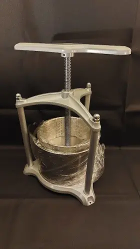 Yzq-6a Vevor Fruit Press - 1.6 Gallon / 6 Liter