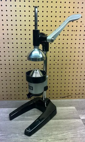 66431 Weston Juicer -