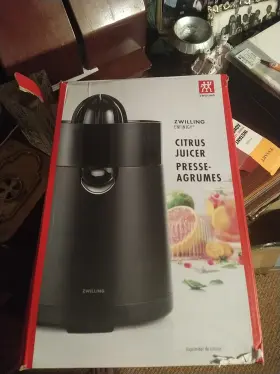 Zwilling J.a. Henckels 035886673673 Enfinigy Citrus Juicer 1 Black Juice