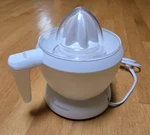 Toastmaster 32 Oz Citrus Juicer With Pulp Adjuster Model TCJ38 Ln. Fixed Price $25.00.