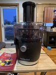 Nutribullet Juicer 700W Centrifugal RNBJ10100 - Never Used Machine Only. Fixed Price $24.99.