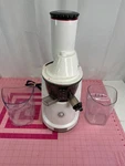 White Royal Prestige Juicer, Used. Model ULD-322NB- Maxtractor. Fixed Price $449.08.