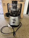 Magic Bullet Mini Juicer Small Spaces Quick Easy Cleanup. Fixed Price $19.00.