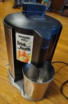 Waring Pro WE100SA (identical WJEX328) Extractor Juicer Tested Works. Fixed Price $32.00.
