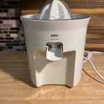 Braun Citromatic Auto Electric Citrus Juicer Type 4155. Fixed Price $35.00.