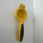 Oxo Good Grips Manual Hand Lemon Lime Citrus Squeezer-juicer Press Yellow. Fixed Price $20.00.