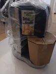 Waring JEX328 Health Extractor Powerful Professional Juicer - New. Fixed Price $105.00.
