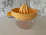 Kitchenaid 18-OUNCE Dishwasher Safe Citrus Juicer Buttercup Tangerine Euc. Fixed Price $10.95.