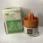 Vintage Sears Counter Craft Automatic Juicer Original Box 83008 Almond - Works!. Fixed Price $35.00.