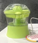 Sakar International Electric Citrus Juicer Green MID#5221123 Usb Power Portable. Fixed Price $16.99.