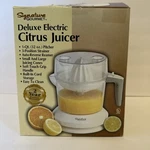 Signature Gourmet Electric Citrus Juicer Press Squeezer 1 Quart Pitcher. Fixed Price $14.24.