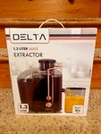Delta Juice Extractor 1.3 Liter 400 Watt Matte Black With Rose Gold Design. Fixed Price $69.99.