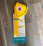 Dreamfarm Original Lemon Fluicer Easy-squeeze Fold-flat Citrus Juicer 10 Inch. Fixed Price $10.50.