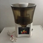Pre Owned Ge 450 Watt Juice Extractor Model CJ12 Series 2320AT. Fixed Price $20.50.