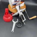 Handy Pantry Sprouting Wheat Grass Juicer, Crank BL-27 Stainless Steel. Fixed Price $39.99.