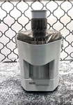 Waring Pro Extractor Juicer Model 11JE52 White Vintage. Fixed Price $34.99.