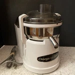Omega High Speed Pulp Ejection Juicer 250W Model OM-110 No Pusher. Fixed Price $49.99.