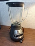 Oster Party Blender W/ Xl 8-CUP Capacity Jar (no Go Cup). Fixed Price $25.00.