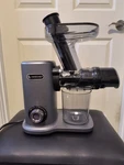Amzchef Slow Juicer ZM1532. Fixed Price $30.00.