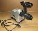 Omega CNC80S 200W Slow Speed Juicer - Silver Missing Some Accessories Tested. Fixed Price $74.99.