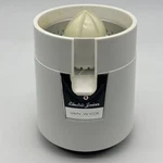 Vintage Van Wyck Electric Juicer VW-66 White Tested And Works. Fixed Price $29.99.