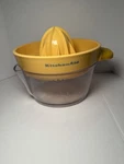 Kitchenaid 18-OUNCE Dishwasher Safe Citrus Juicer Buttercup Tangerine Euc. Fixed Price $12.99.