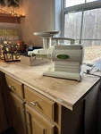 Green Life GL-2000I Vegetable Juicer Extractor Machine Bundle. Fixed Price $70.00.