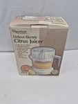 Signature Gourmet Electric Citrus Juicer Press Squeezer Pitcher. Fixed Price $14.99.