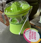 Vivitar Targetbullseye Mini (8OZ Capacity) Electric Citrus Juicer Usb Connection. Fixed Price $6.50.