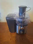 Hamilton Beach 67870 Easy Juice Extractor With Sweep Cleaning Tool. Fixed Price $39.00.