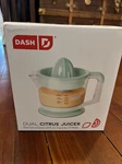 Dual Citrus Juicer 20 Fl. Oz. Cones Pour Spout Green New In Box Dash. Fixed Price $6.00.