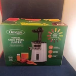 Omega JC3000SV13W Cold Press Stage Vertical Juicer - Silver New. Fixed Price $125.00.