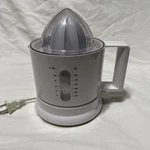 Betty Crocker Electric Juicer Model #BC-1477 Kitchen Gadget Orange Nice. Fixed Price $9.18.