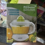 Brentwood 24OZ Electric Citrus Juicer White. Fixed Price $17.50.