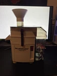 Vintage Miracle Millenium Juicer W/ Automatic Pulp Ejector Model 2000. Fixed Price $30.00.