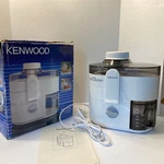 Excellent Condition Vtg. Kenwood JE500 Centrifugal Maker Extractor Juicer. Fixed Price $59.00.