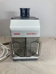 Singer 'juice Giant' Model #774 Fruit & Vegetable Extractor Juicer. Fixed Price $28.50.